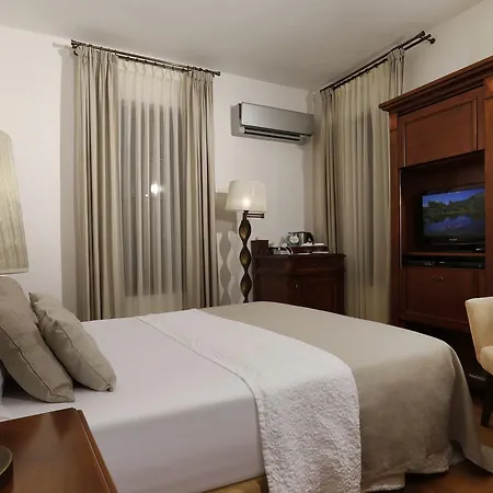 Yundantik Cunda Konaklari B&B
