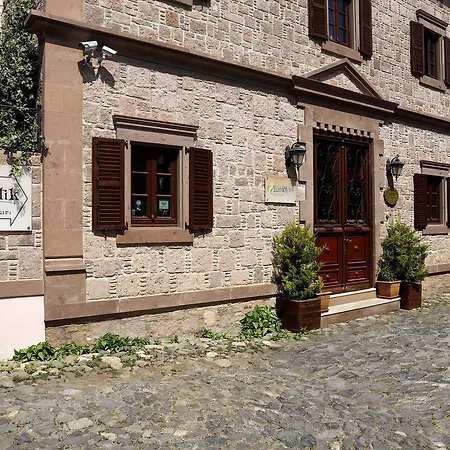 Yundantik Cunda Konaklari B&B